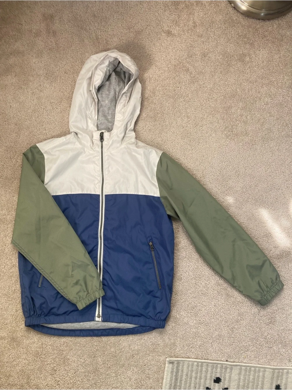 GAP Kids windbreaker with Navy Logo on Light Gray